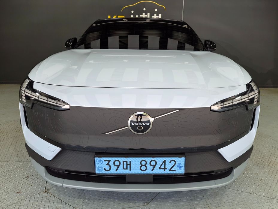 Volvo EX30 2026