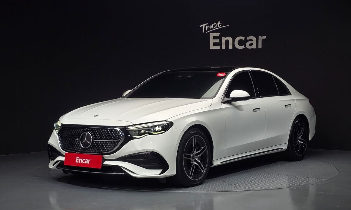 Mercedes-Benz E-Class 2024
