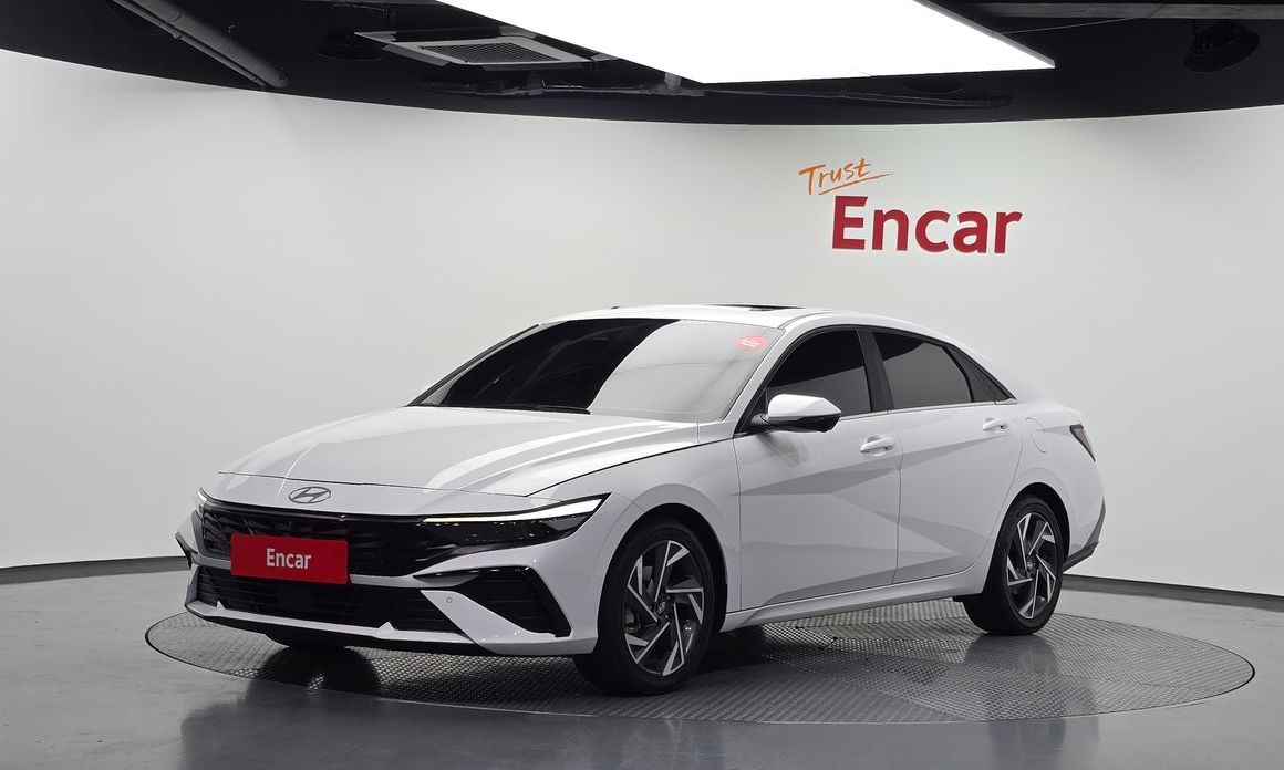 Hyundai AVANTE 2024