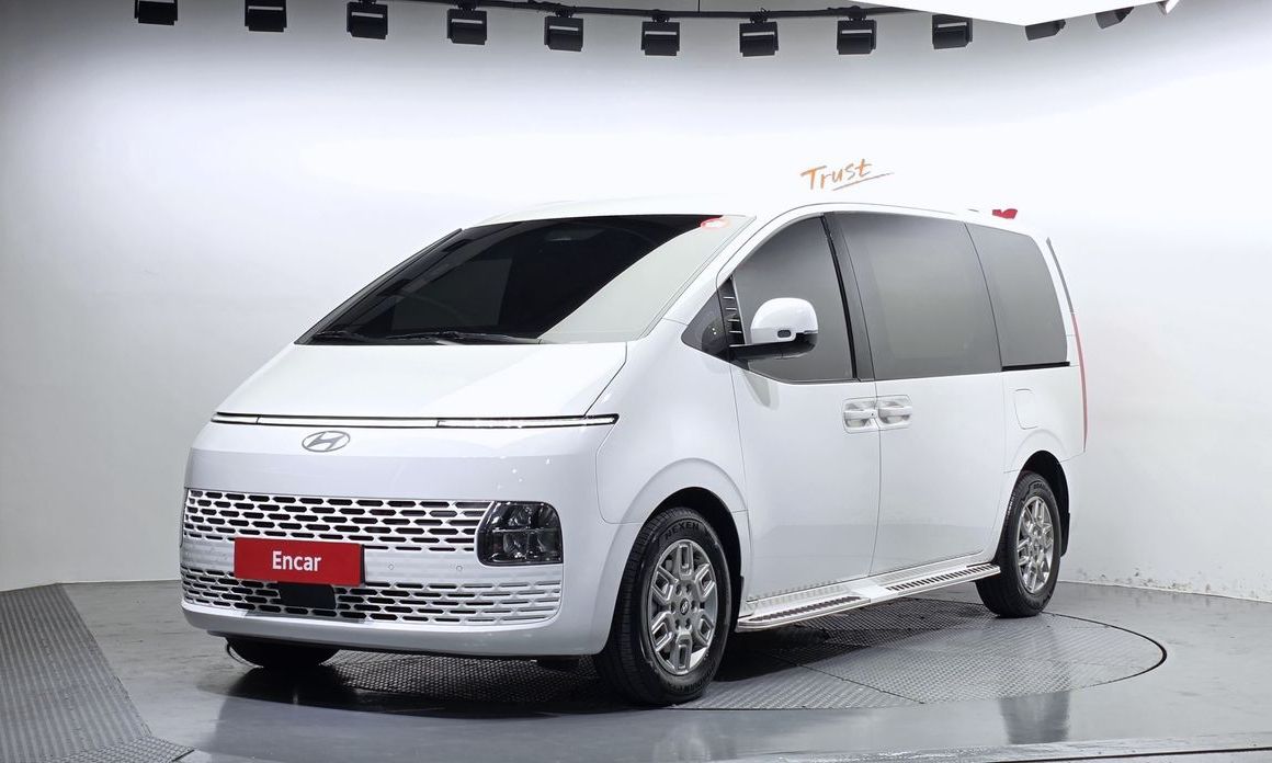 Hyundai Staria 2025