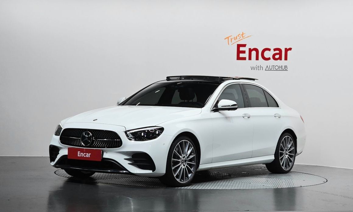 Mercedes-Benz E-Class 2022