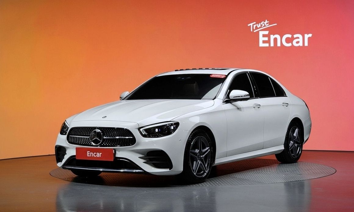 Mercedes-Benz E-Class 2023