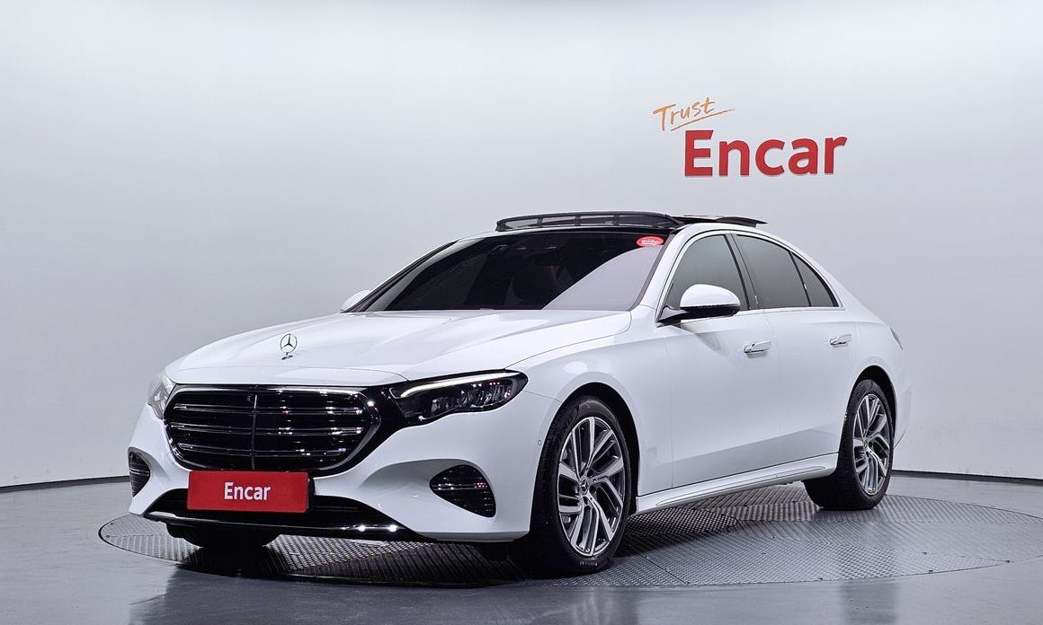 Mercedes-Benz E-Class 2024