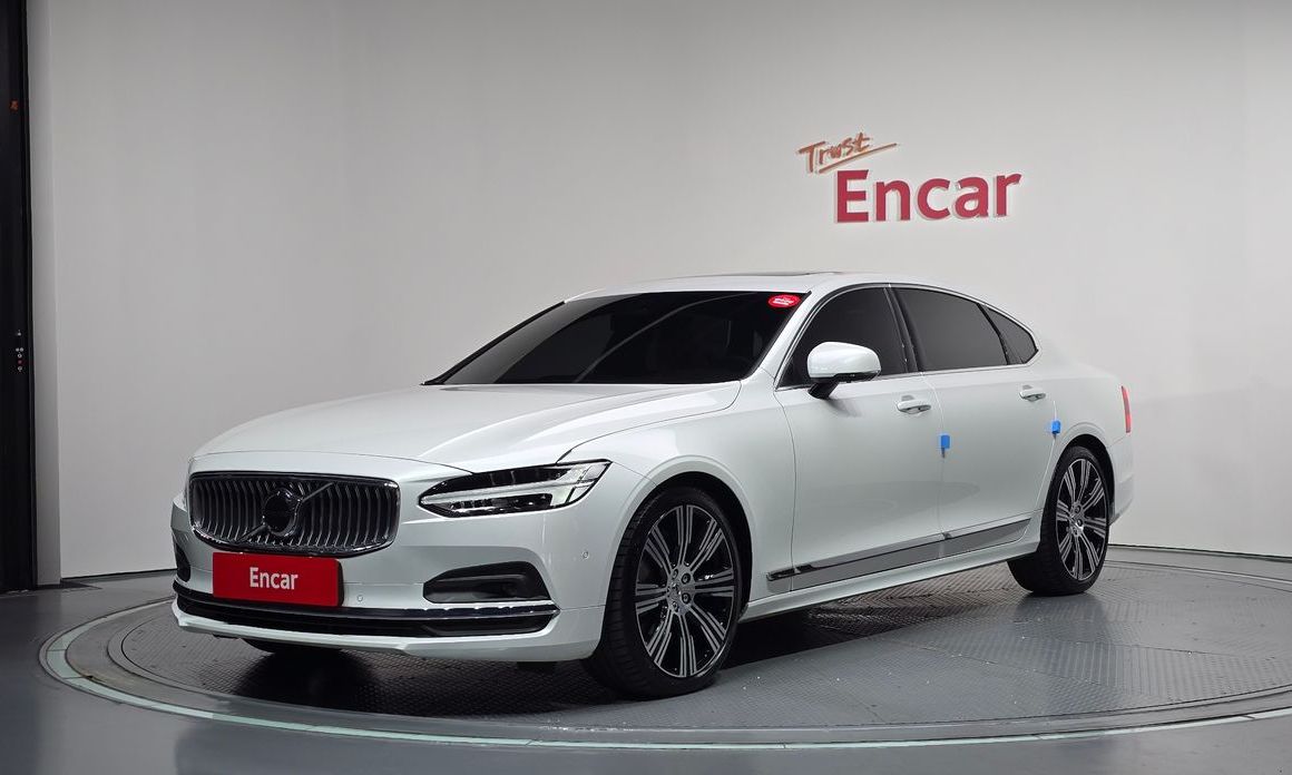 Volvo S90 2025