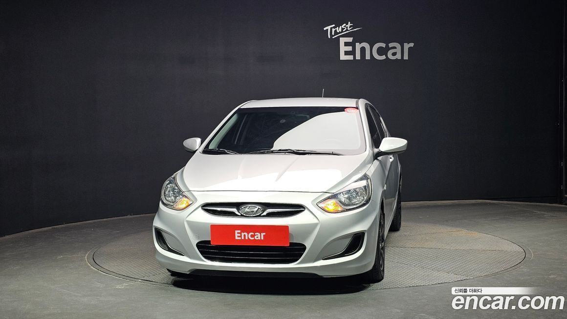 Hyundai Accent 2015