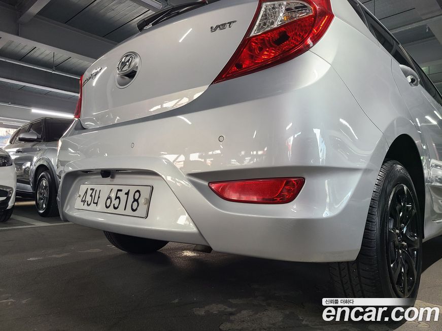 Hyundai Accent 2015