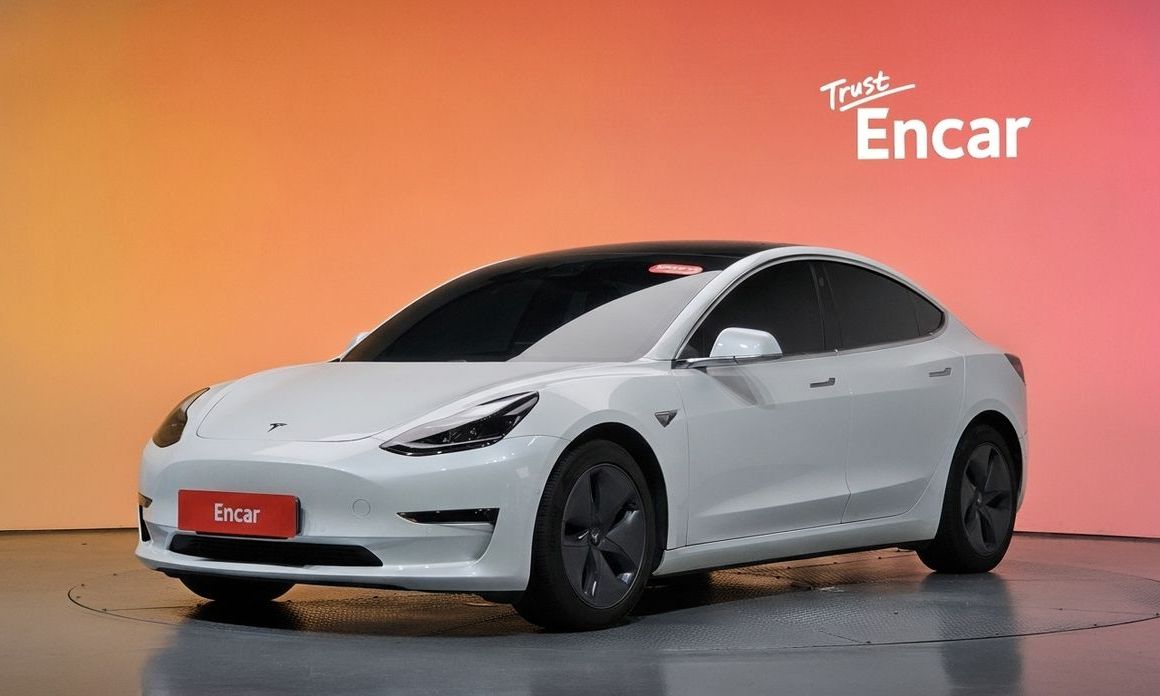 Tesla Model 3 2020