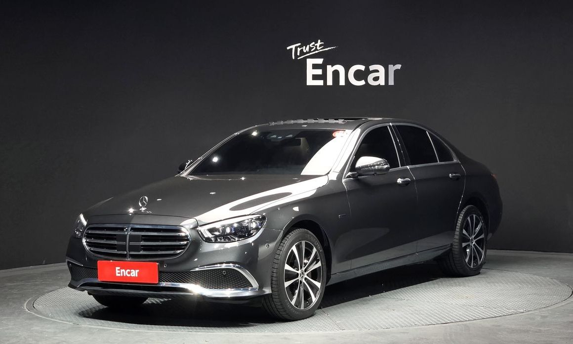 Mercedes-Benz E-Class 2021