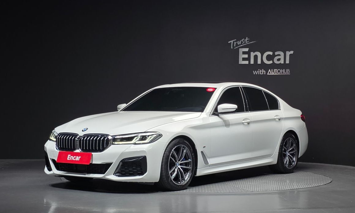 BMW 5-Series 2023