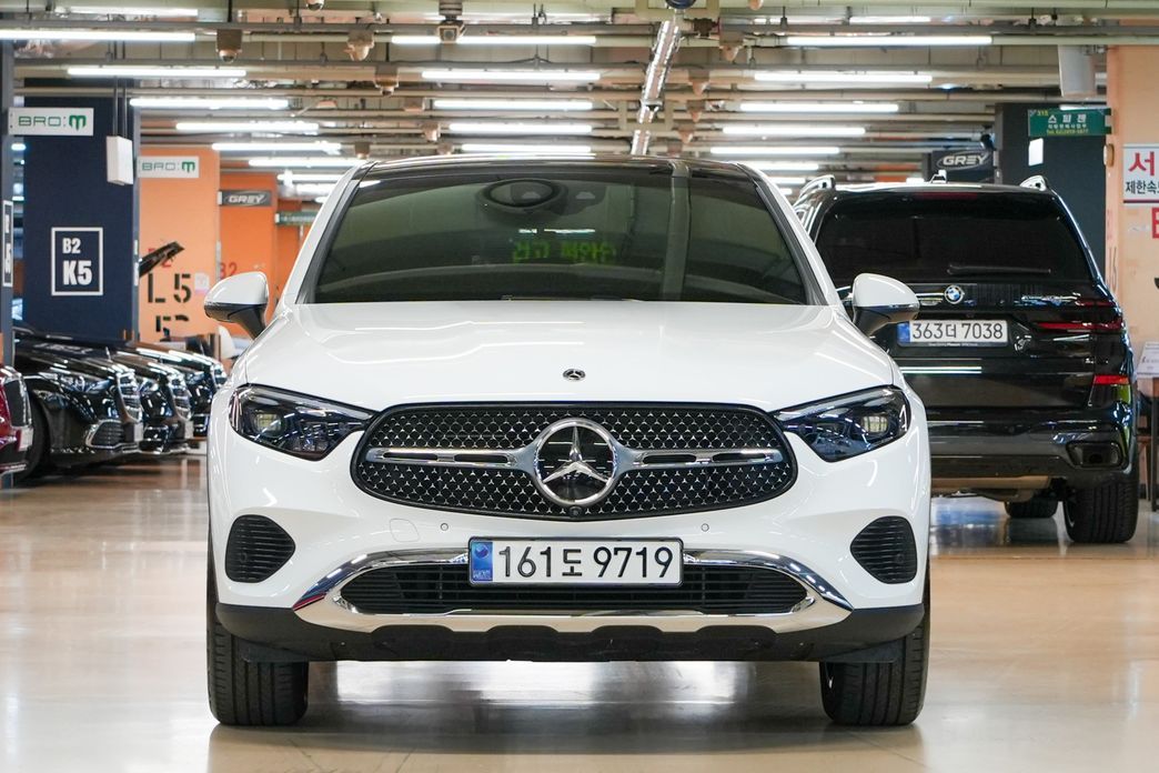 Mercedes-Benz GLC-Class 2025