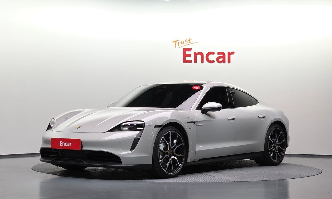 Porsche Taycan 2024