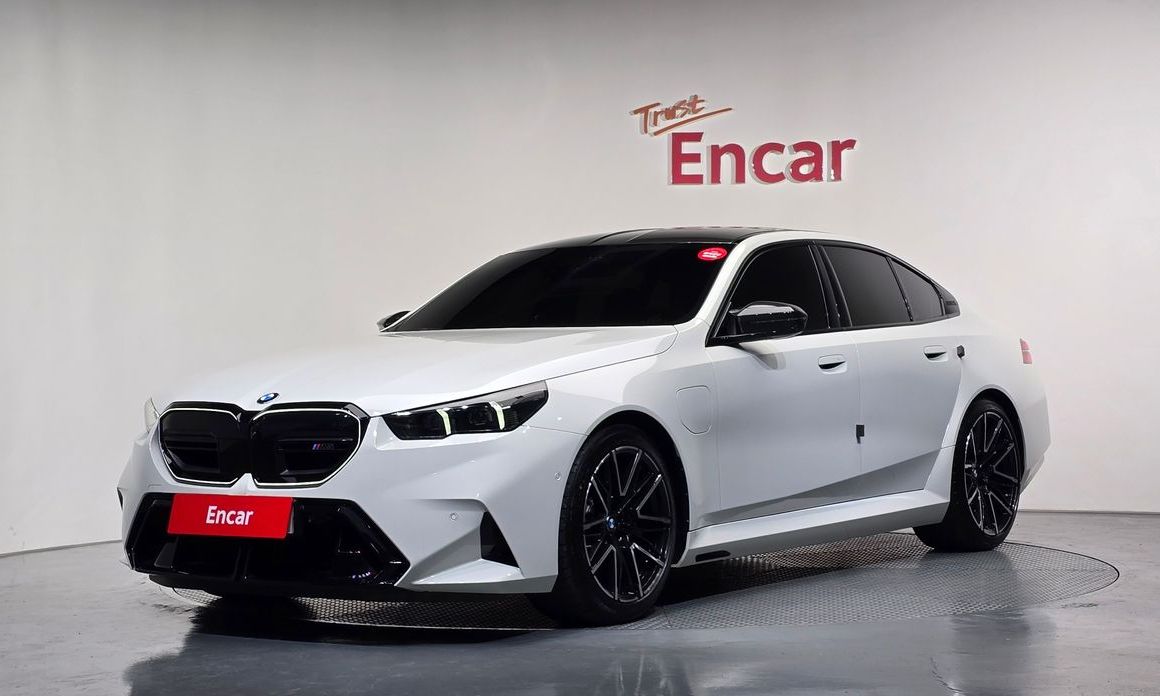 BMW M5 2025