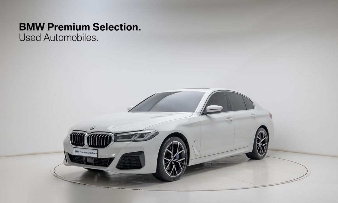 BMW 5-Series 2022