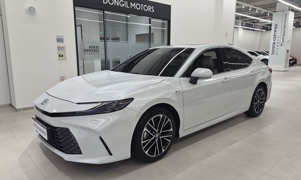 Toyota Camry 2025