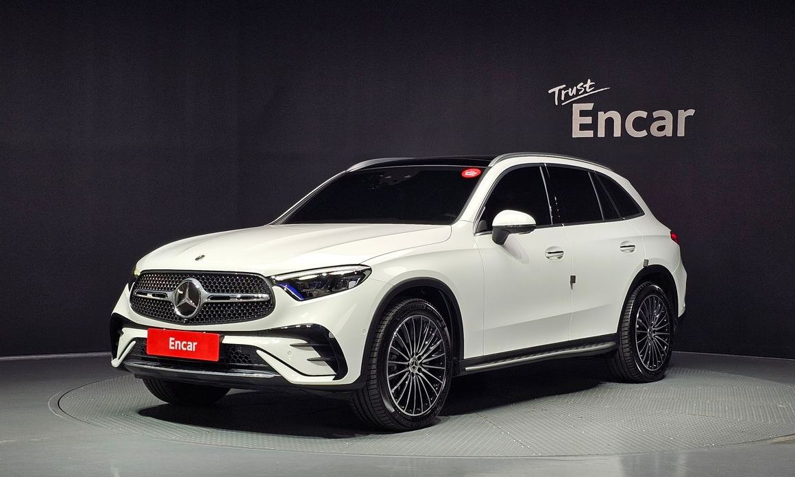 Mercedes-Benz GLC-Class 2023