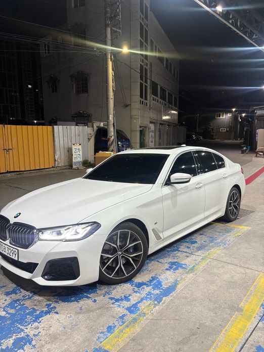 BMW 5-Series 2022