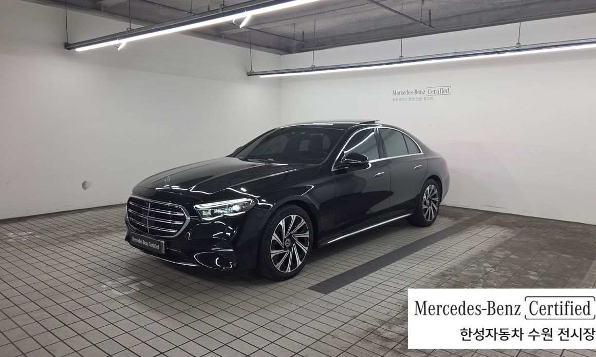 Mercedes-Benz E-Class 2025