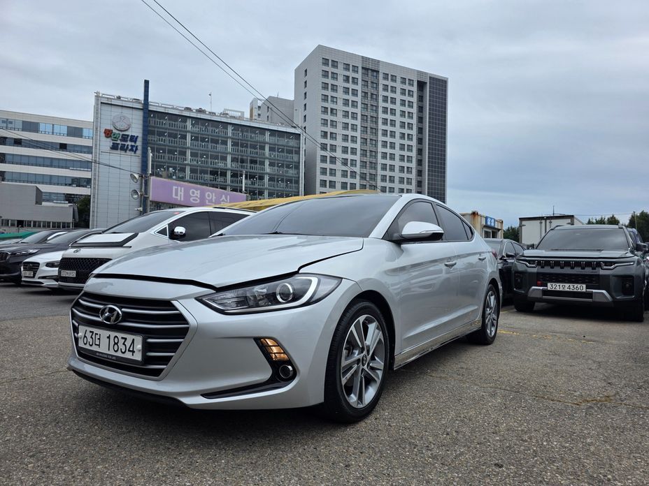 Hyundai AVANTE 2017