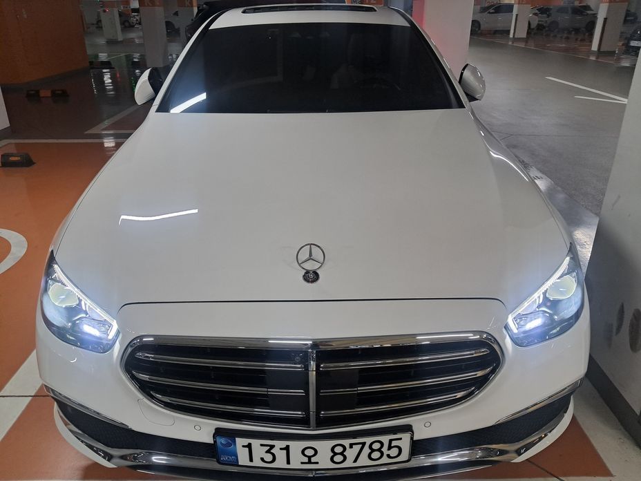 Mercedes-Benz E-Class 2022
