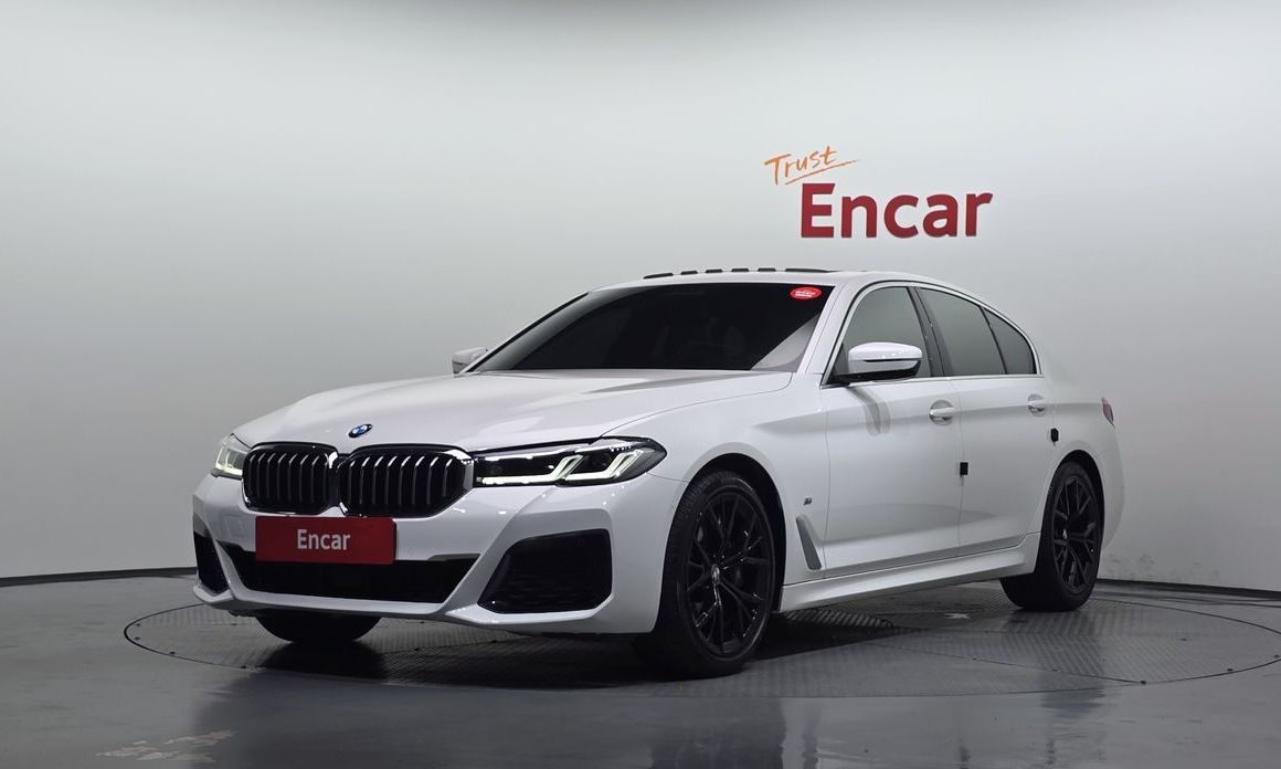 BMW 5-Series 2023