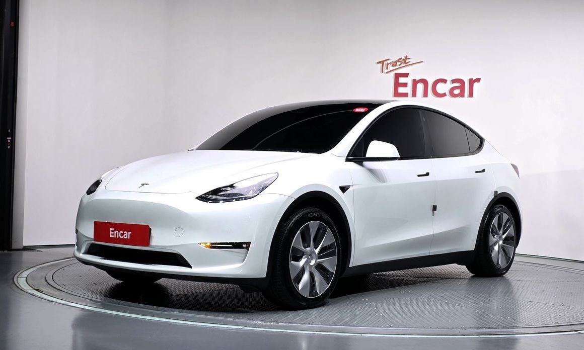 Tesla Model Y 2021