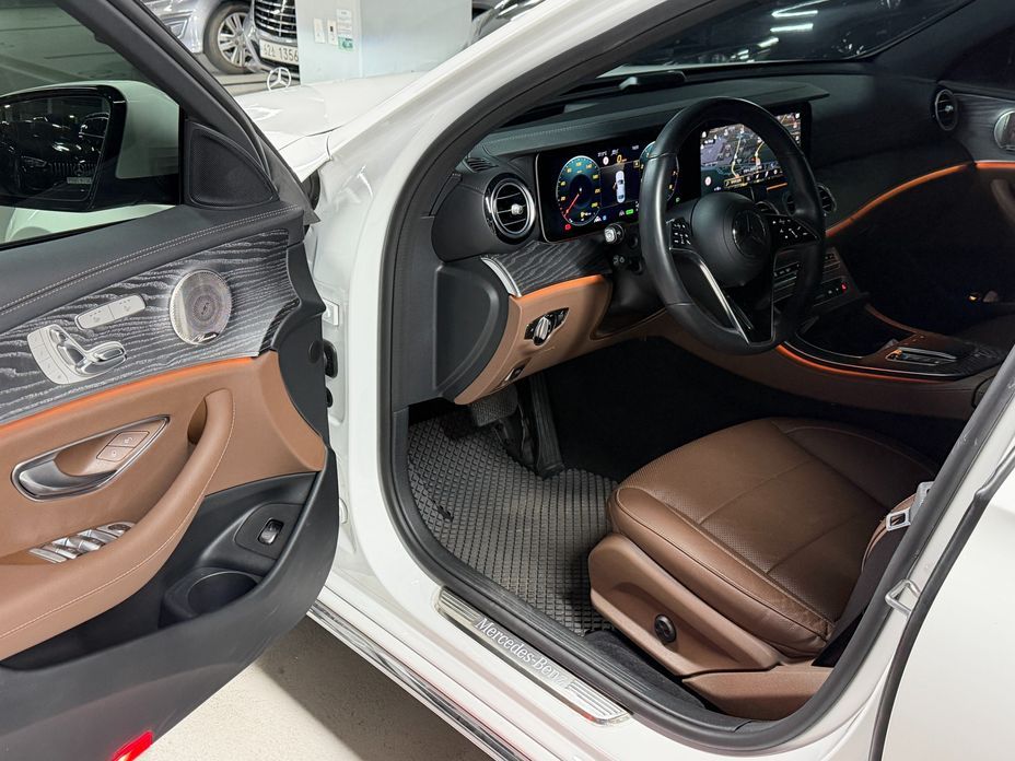 Mercedes-Benz E-Class 2023