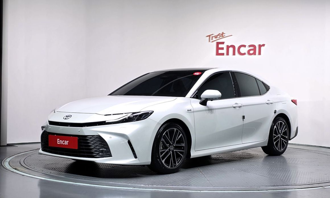 Toyota Camry 2025