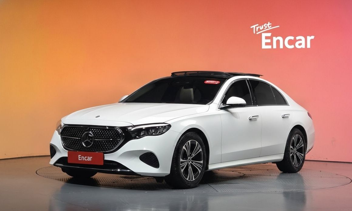 Mercedes-Benz E-Class 2024
