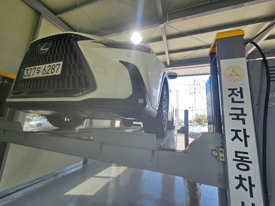 Lexus NX 2025