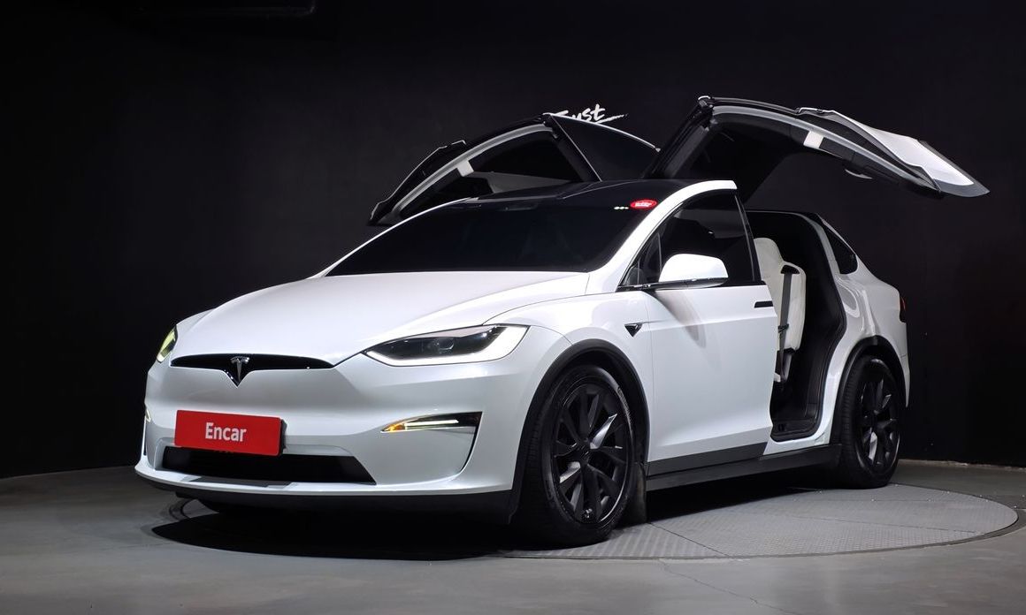 Tesla Model X 2024
