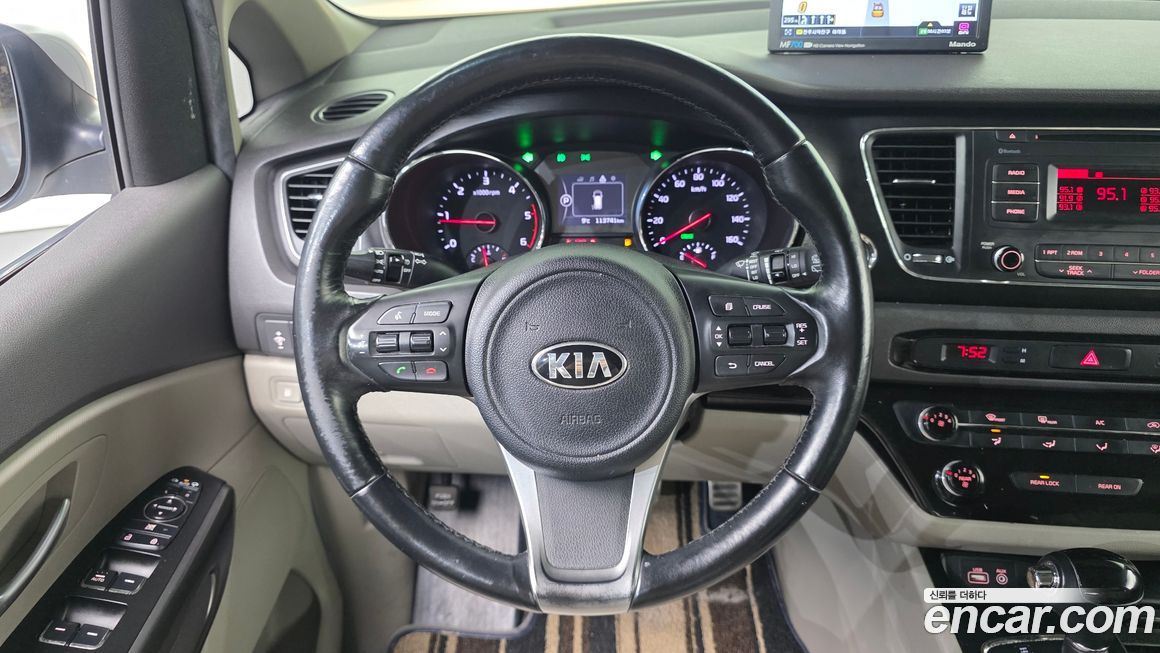 Kia Canival 2016
