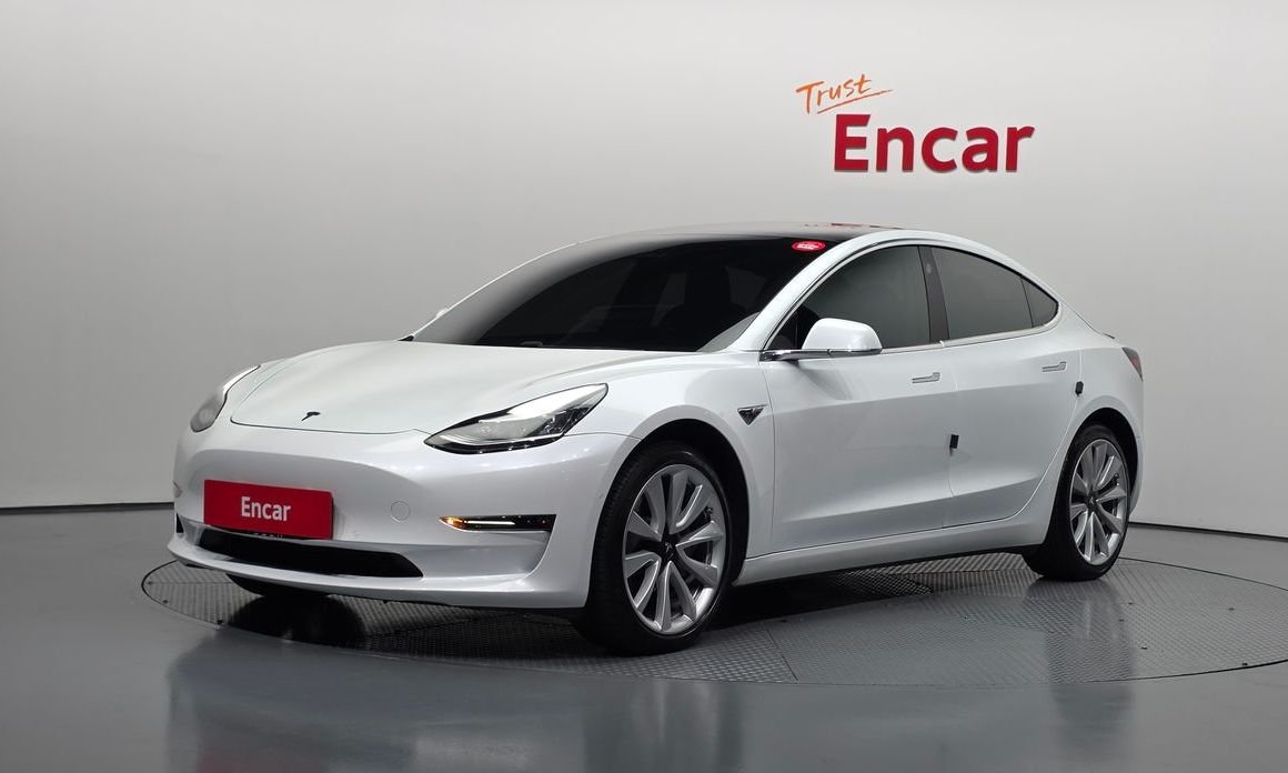 Tesla Model 3 2020