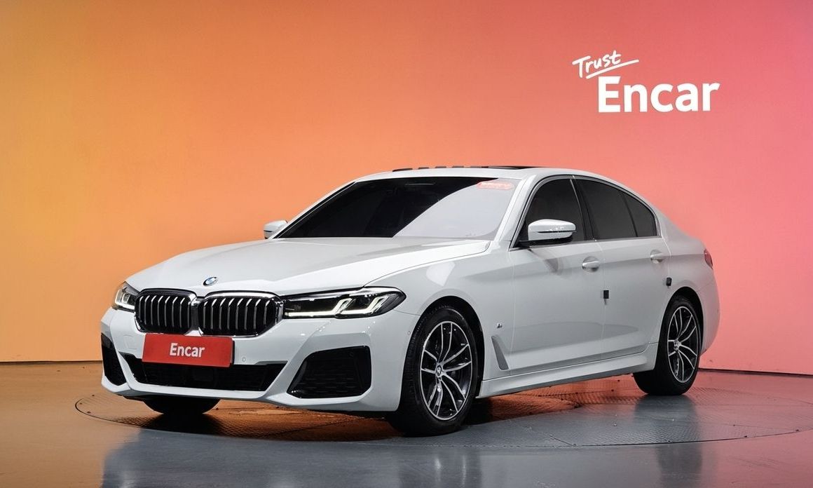 BMW 5-Series 2023