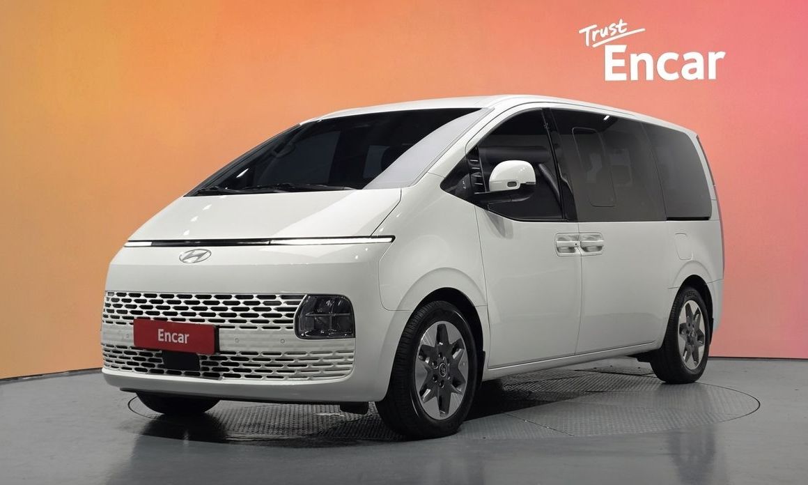 Hyundai Staria 2025
