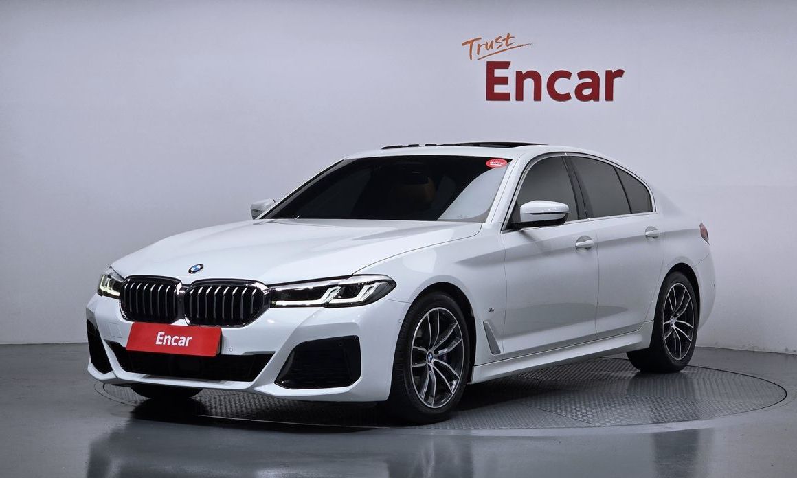 BMW 5-Series 2023