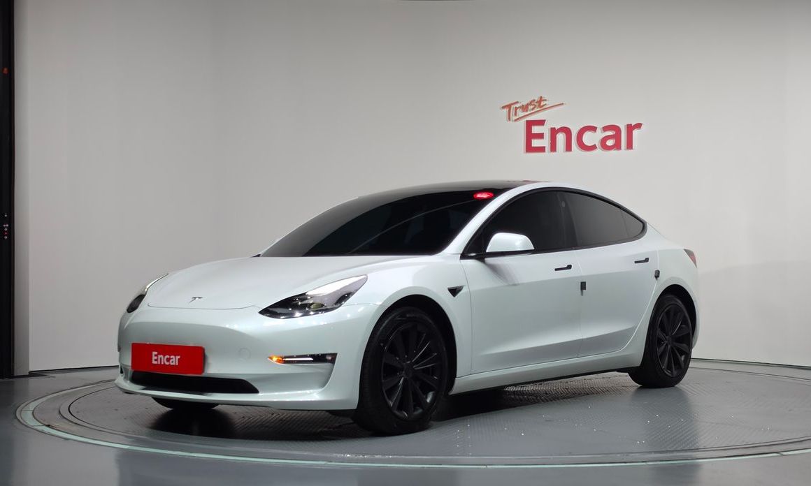 Tesla Model 3 2022