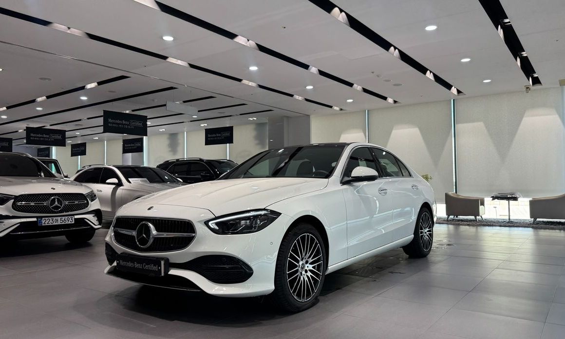 Mercedes-Benz C-Class 2026