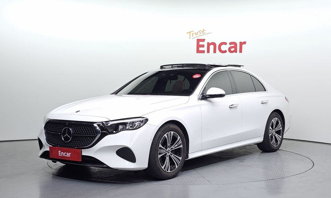 Mercedes-Benz E-Class 2024