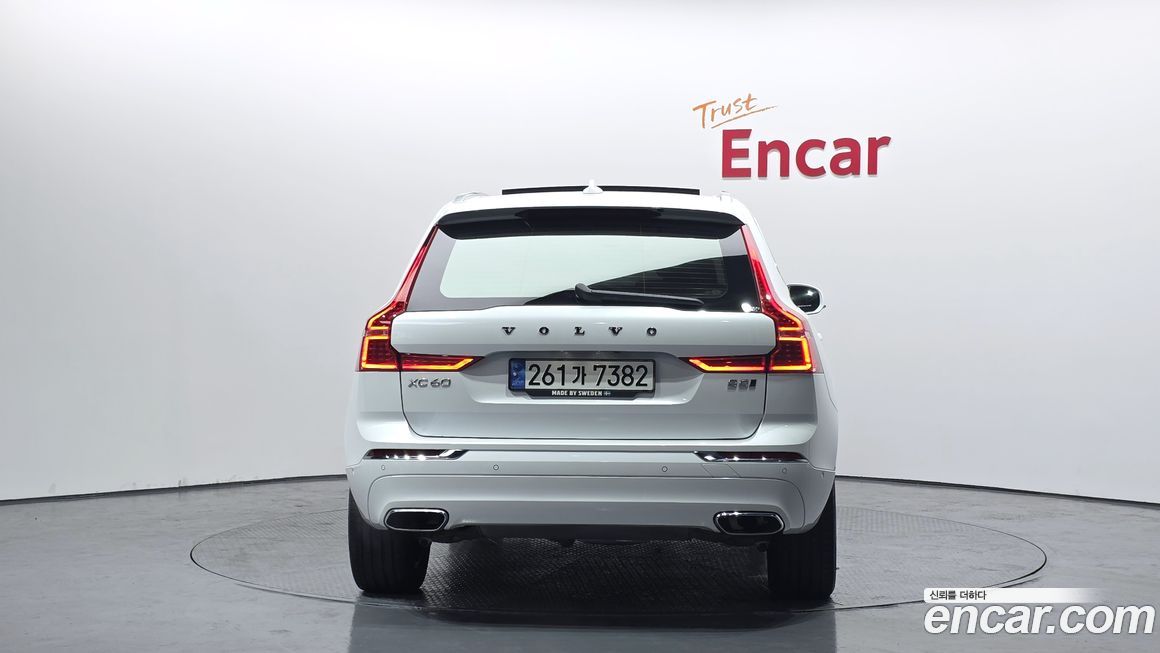 Volvo XC60 2021