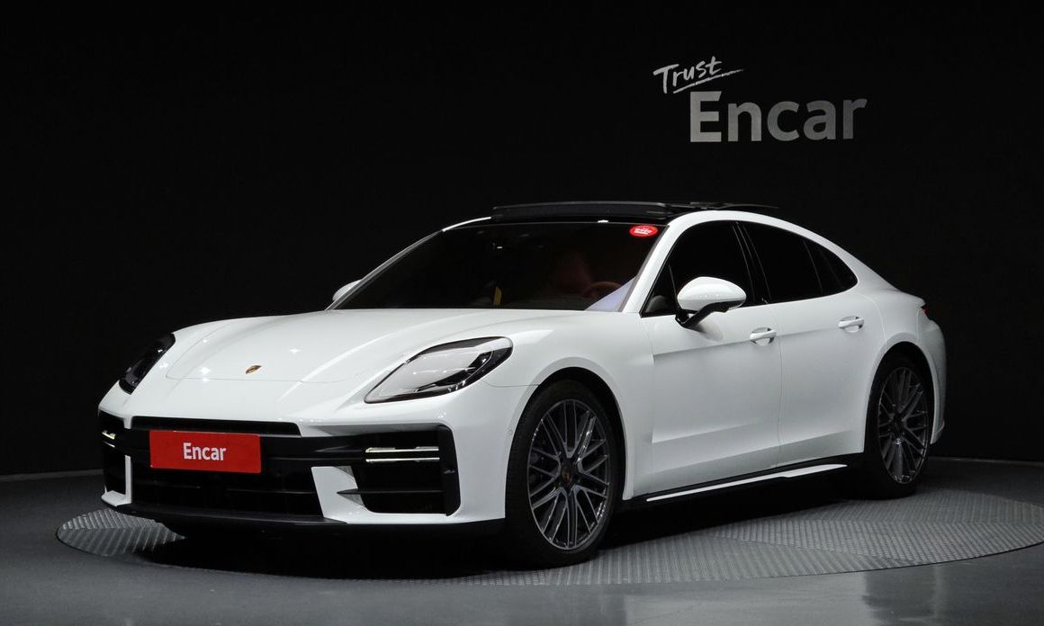 Porsche Panamera 2025
