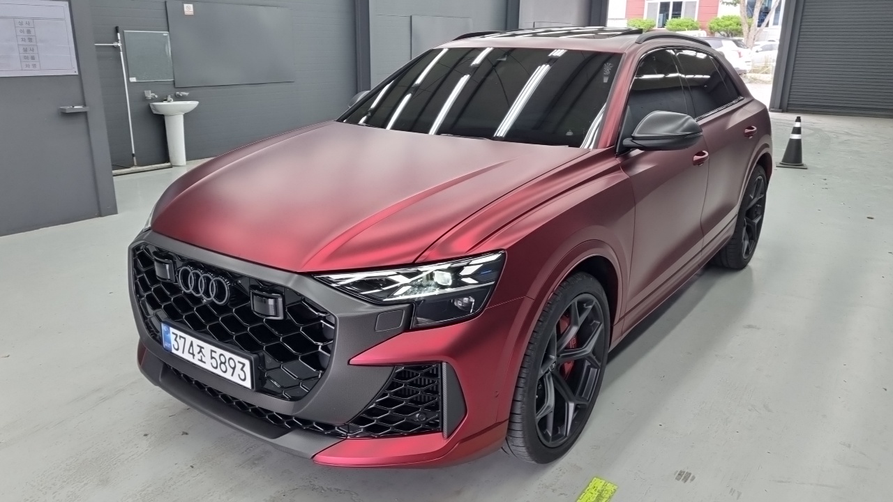 Audi RSQ8 2025