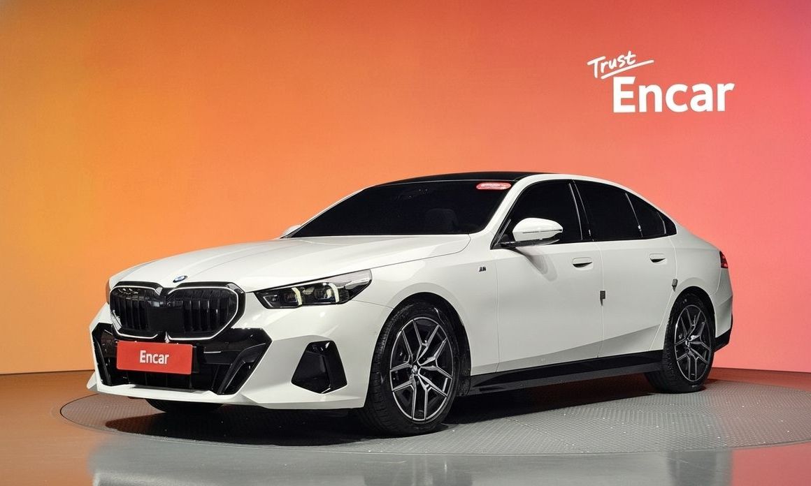 BMW 5-Series 2025