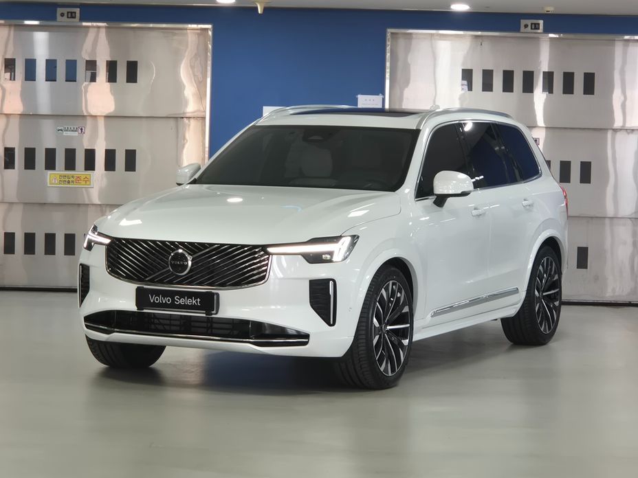Volvo XC90 2025