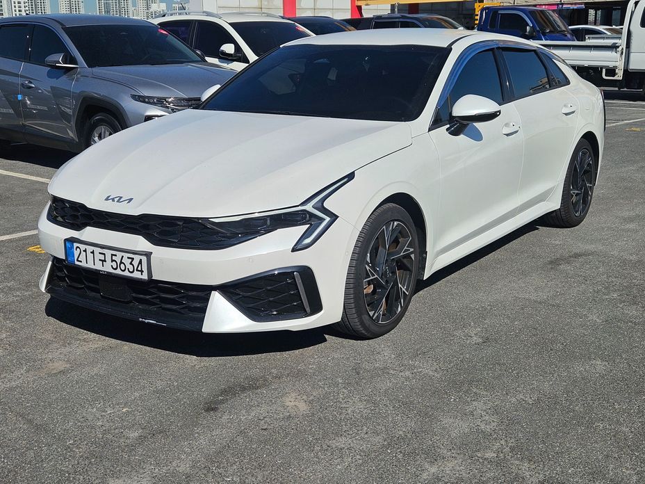 Kia K5 2025