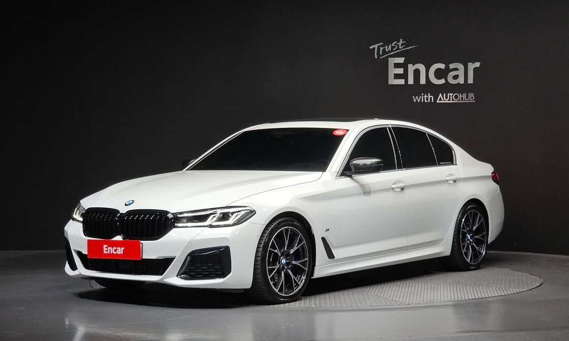 BMW 5-Series 2023