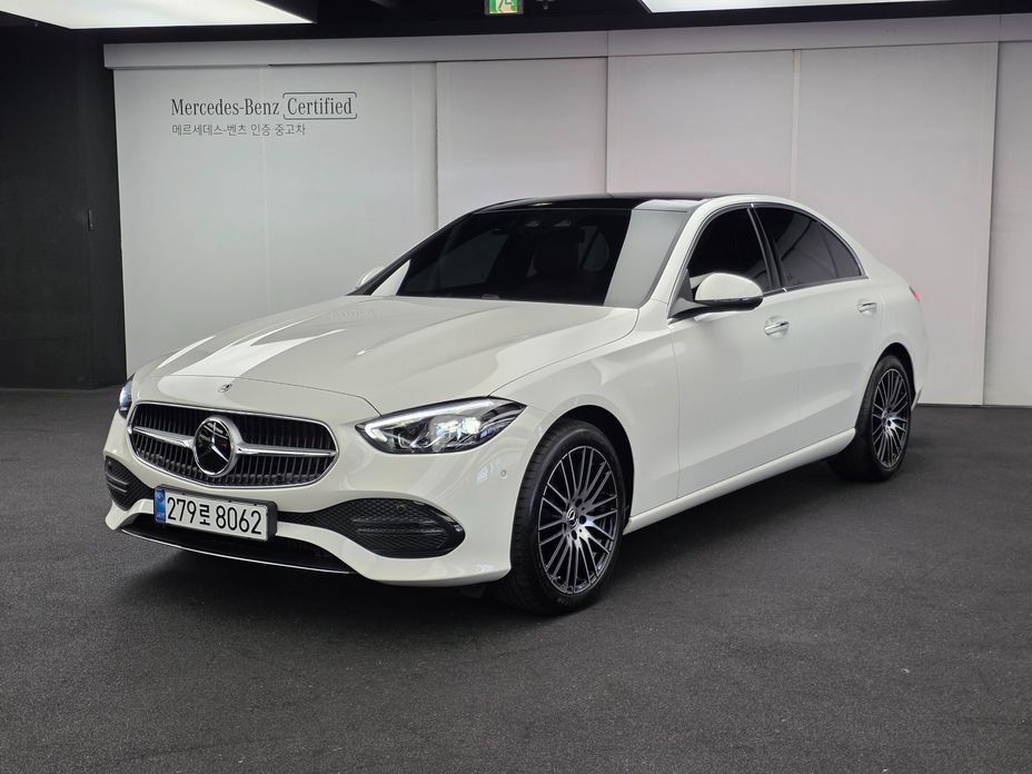 Mercedes-Benz C-Class 2026