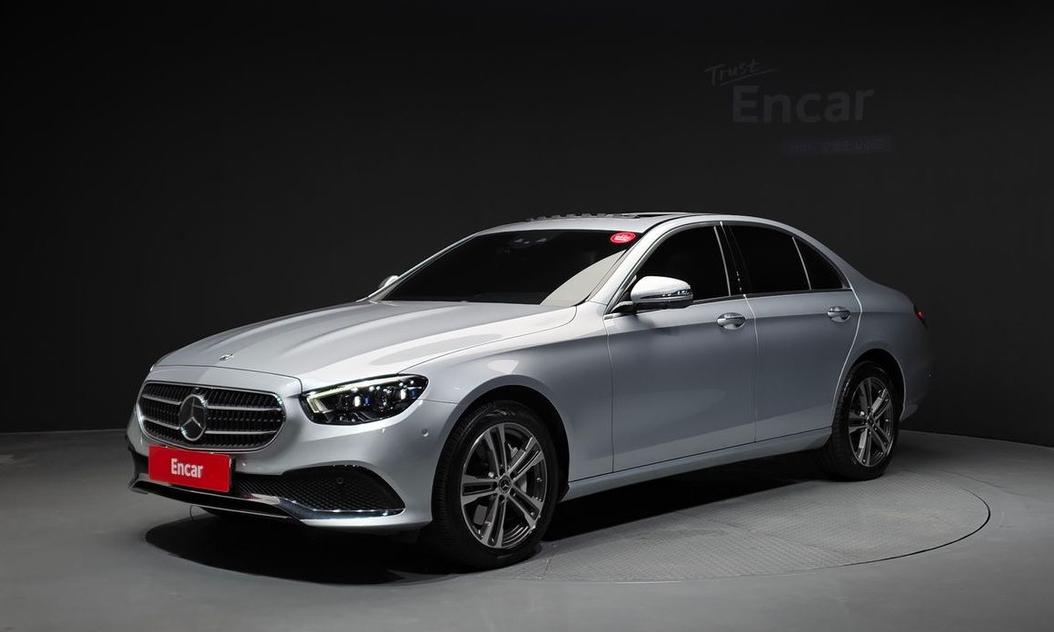 Mercedes-Benz E-Class 2022
