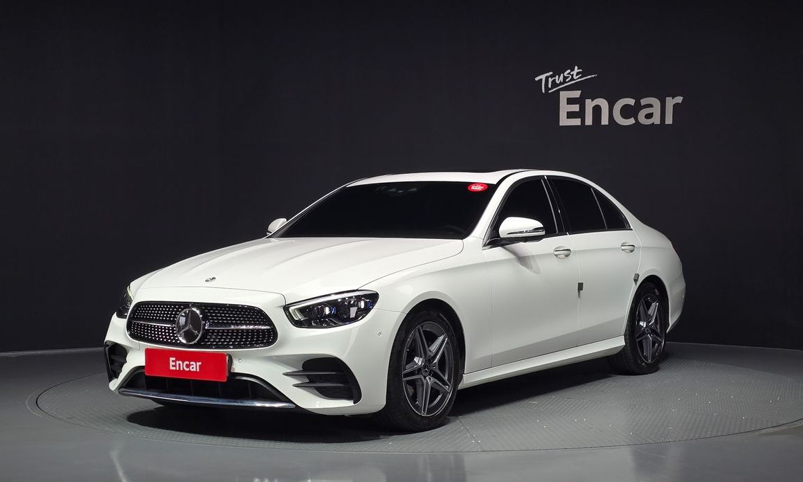 Mercedes-Benz E-Class 2023