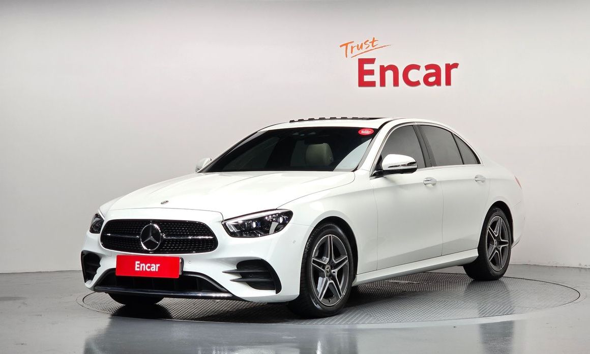 Mercedes-Benz E-Class 2023