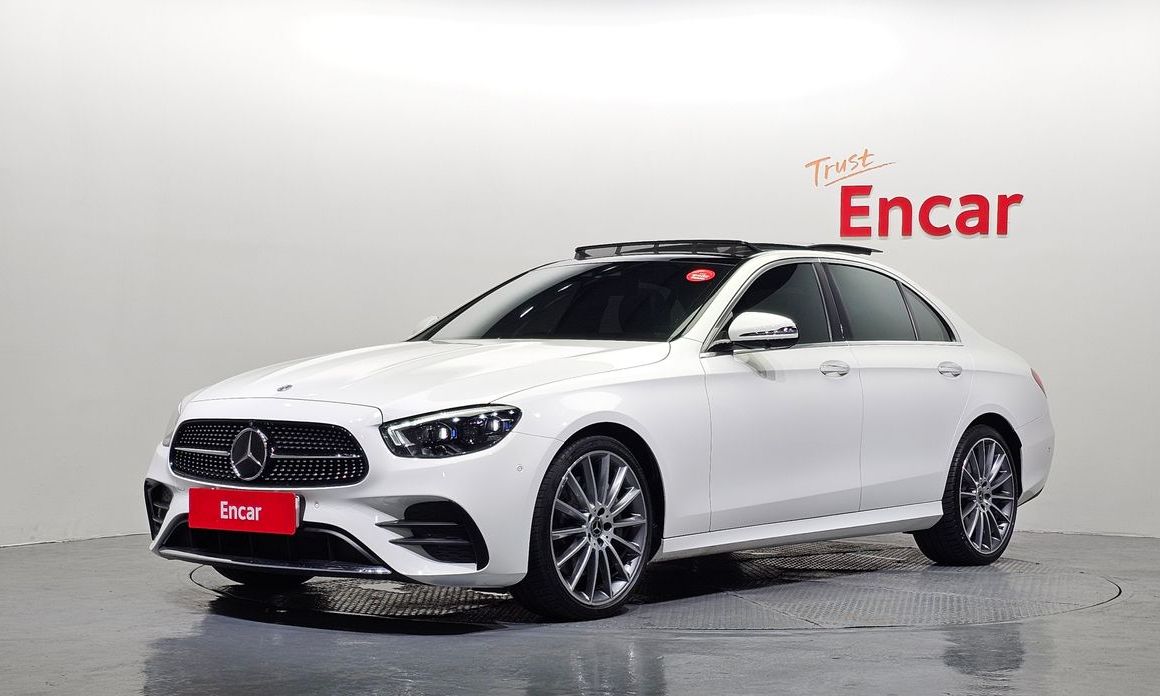 Mercedes-Benz E-Class 2022